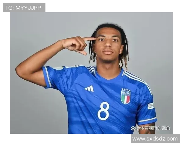 足球巨星光辉璀璨之路 从少年才俊到全球顶级球员的成长历程